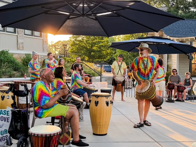 people drumming